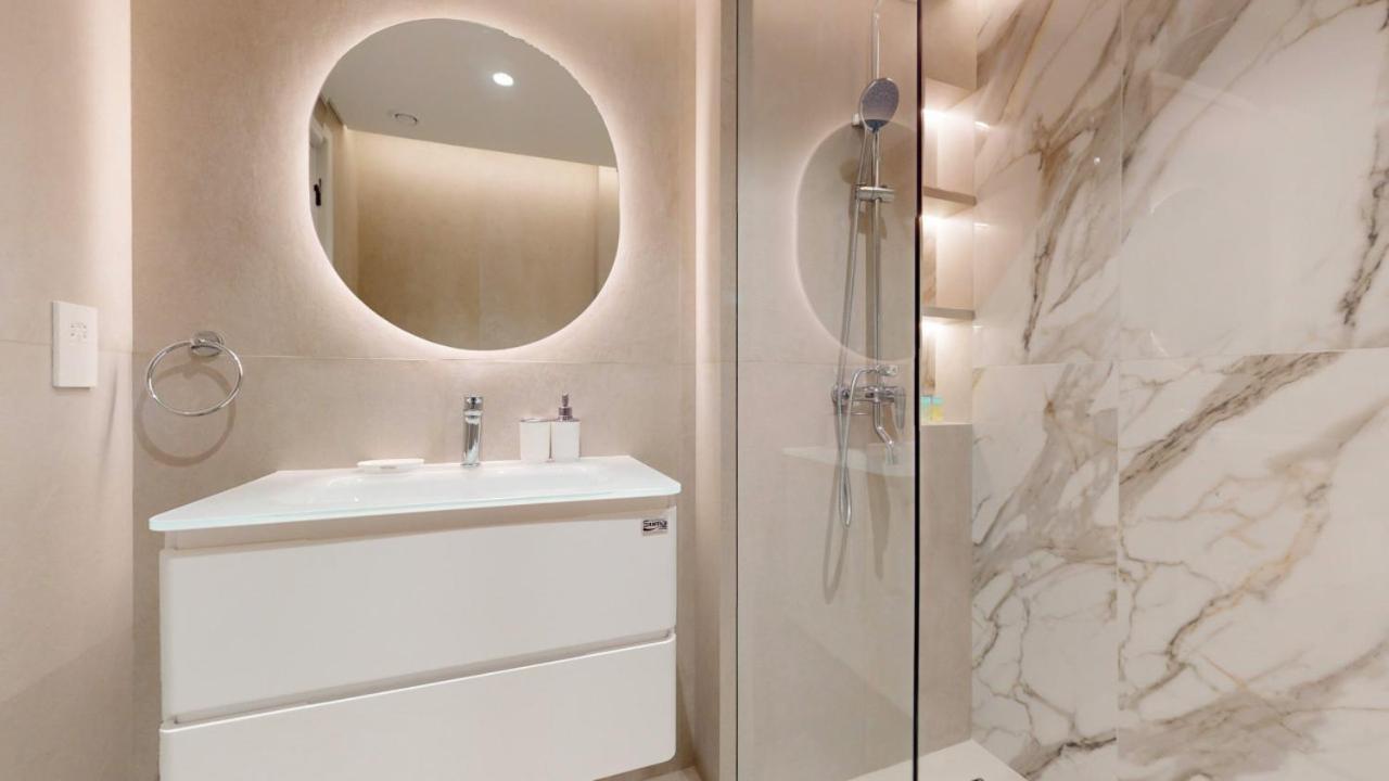 Marinascape Oceanic - Luxurious Two Bedroom Dubai