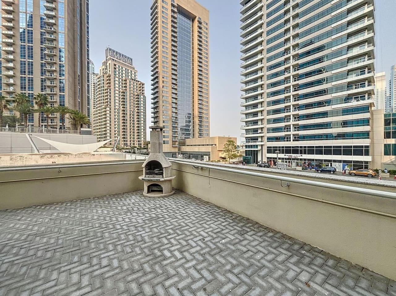 Marinascape Oceanic - Luxurious Two Bedroom Apartment *