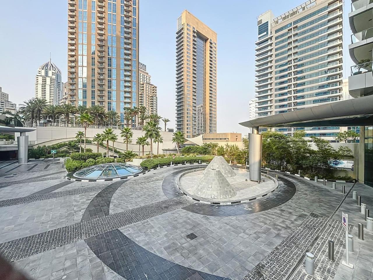 Marinascape Oceanic - Luxurious Two Bedroom Apartment *