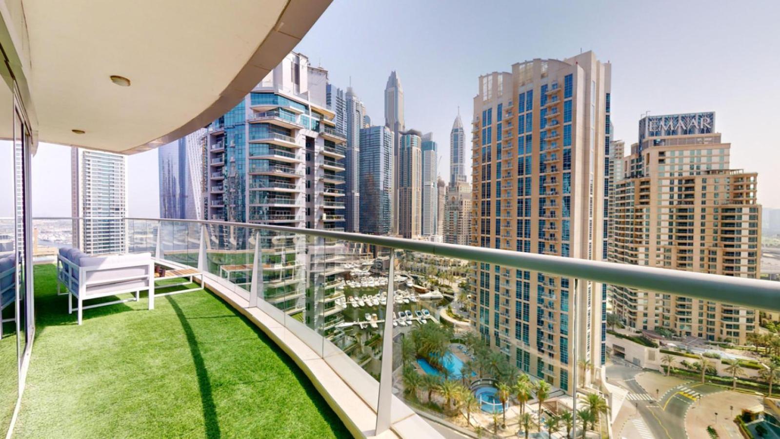 Apartment Marinascape Oceanic - Luxurious Two Bedroom *